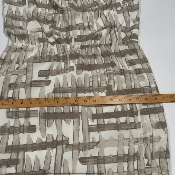 Stylish Gray Mini Dress by Fabiana Filippi Brunello - Picture 8 of 9